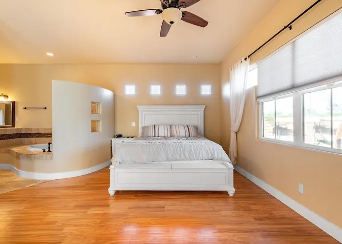 Desert Oasis- Luxury Private Pool Pet Friendly Vakantiehuis Scottsdale