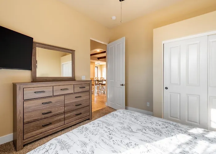 Vakantiehuis Desert Oasis- Luxury Private Pool Pet Friendly Scottsdale