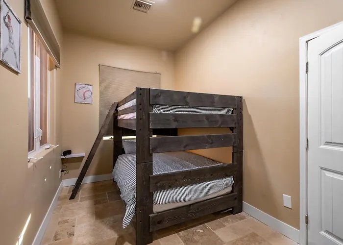 Desert Oasis- Luxury Private Pool Pet Friendly Scottsdale