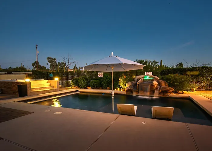 Desert Oasis- Luxury Private Pool Pet Friendly Scottsdale