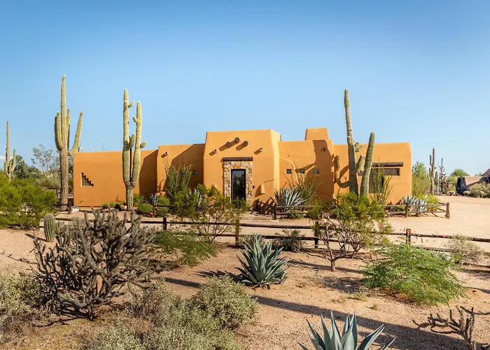 Desert Oasis- Luxury Private Pool Pet Friendly Vakantiehuis *