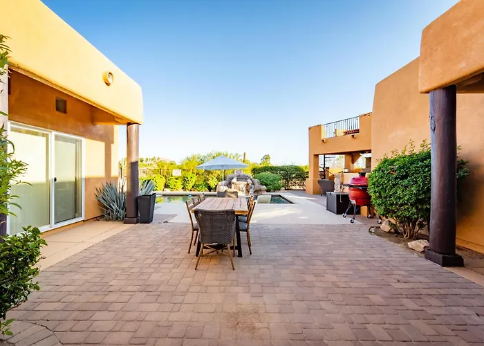 Desert Oasis- Luxury Private Pool Pet Friendly Vakantiehuis *