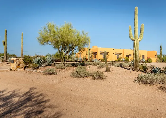 Desert Oasis- Luxury Private Pool Pet Friendly Vakantiehuis *